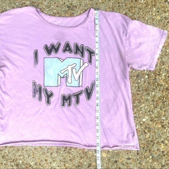 AEO I Want My MTV Distressed Crop Graphic Tee L - Picture 4 of 10
